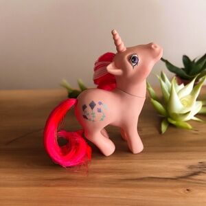 Vintage My Little Pony: "Skyflyer"